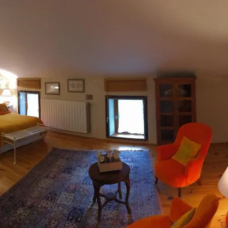Le Moulinage Bed & Breakfast *